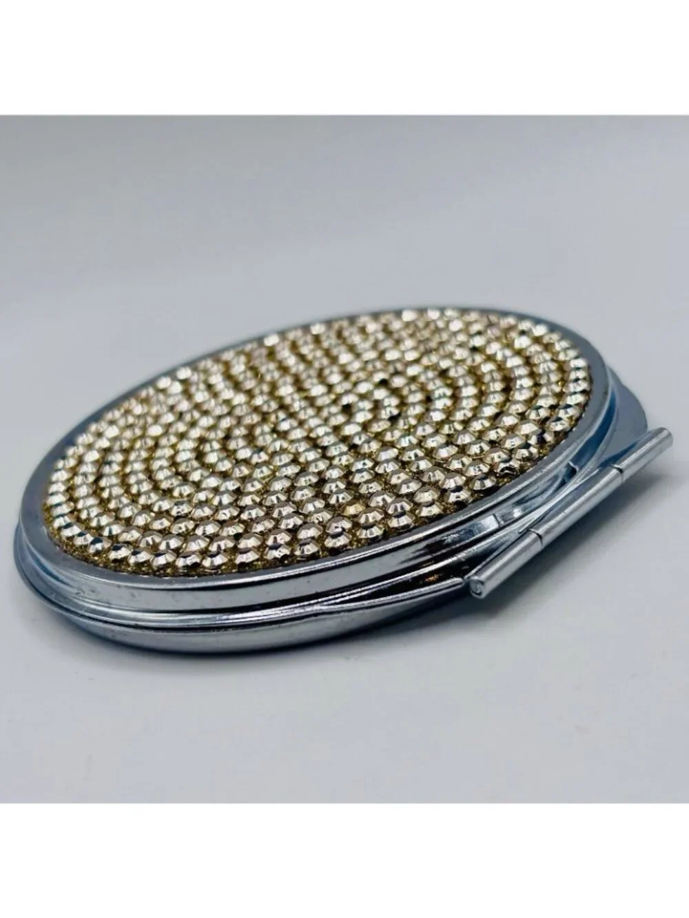 Vtg. Rhinestone Jeweled Silver Tone Compact Dual Mirrored Vanity Makeup 2.75x3in